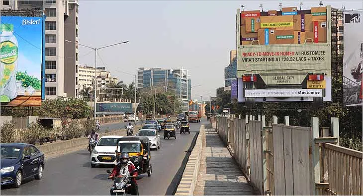 Rustomjee puts up ‘out of the box’ outdoor campaign